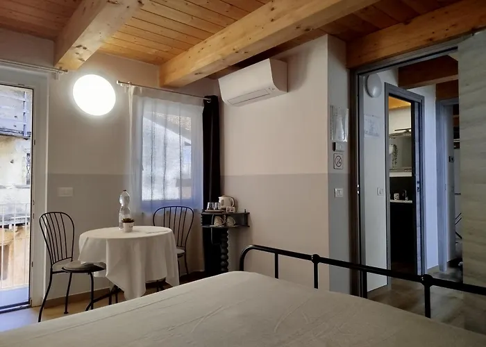 Le Farfalle Di Armeno